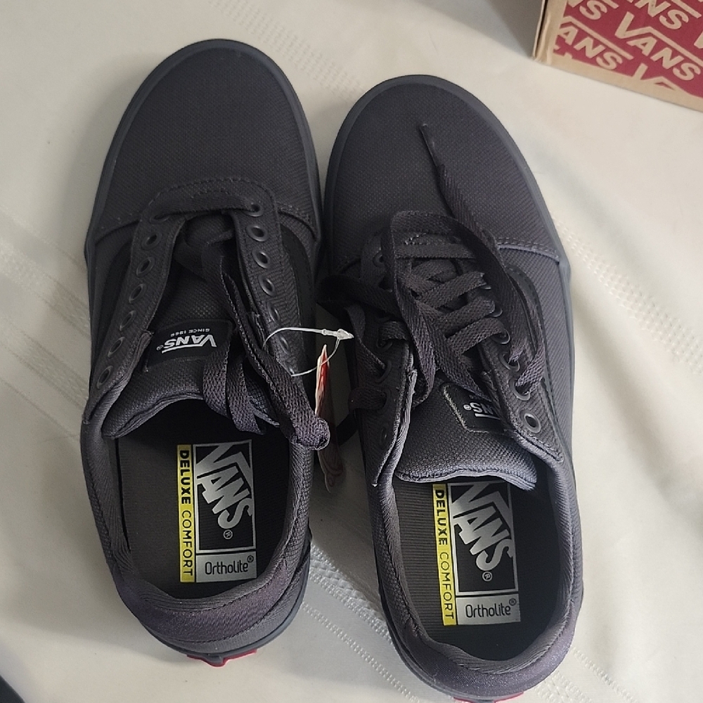 Vans Men's Low-Top Sneakers in Dark Gray